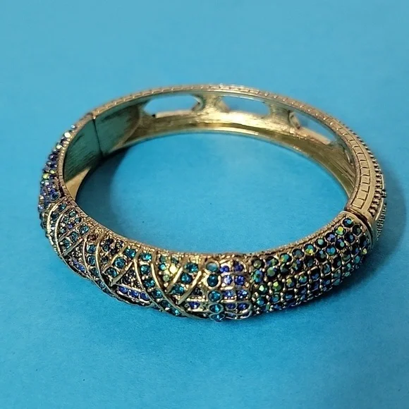 7 PIECE Heidi Daus Lavish Layers Crystal Accented Necklace Bracelet Ring Earring - Picture 10 of 16